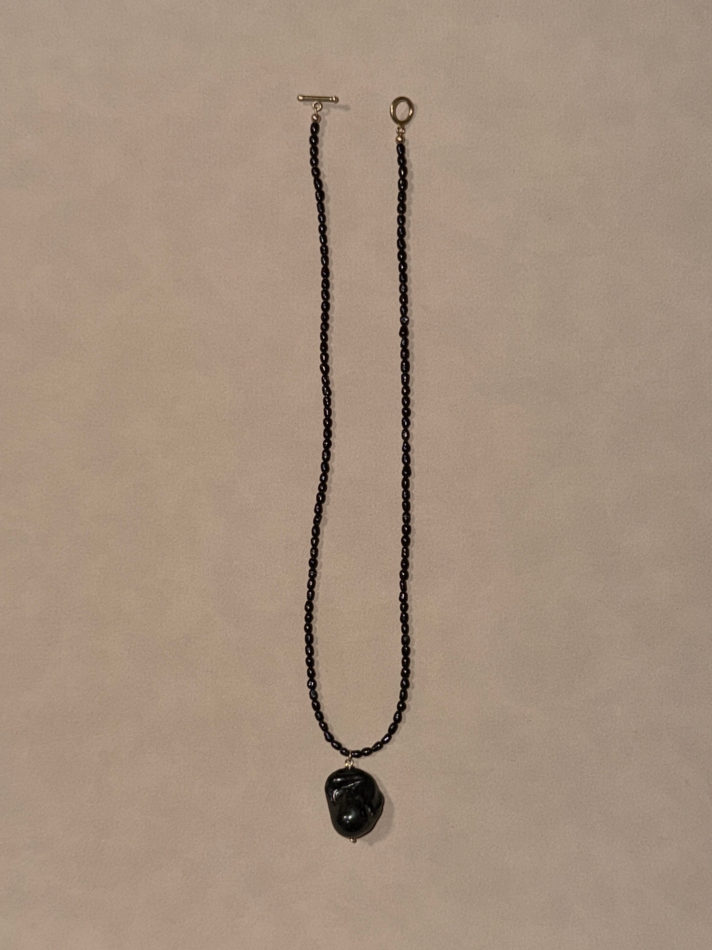 Aurora Necklace in Black