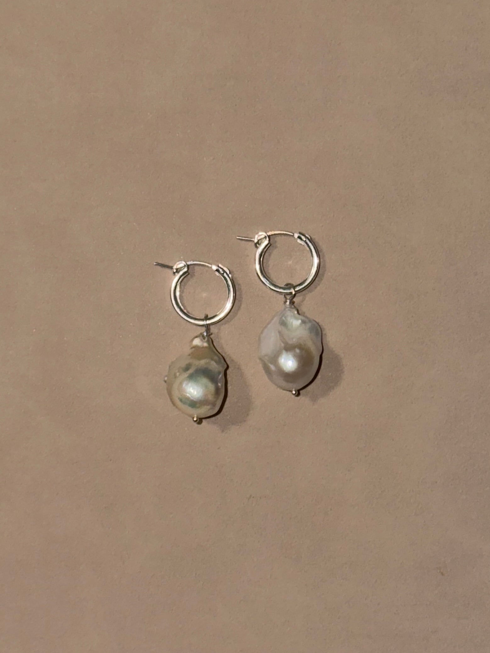 Aurora Earrings in white