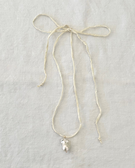 Perle on Silk
